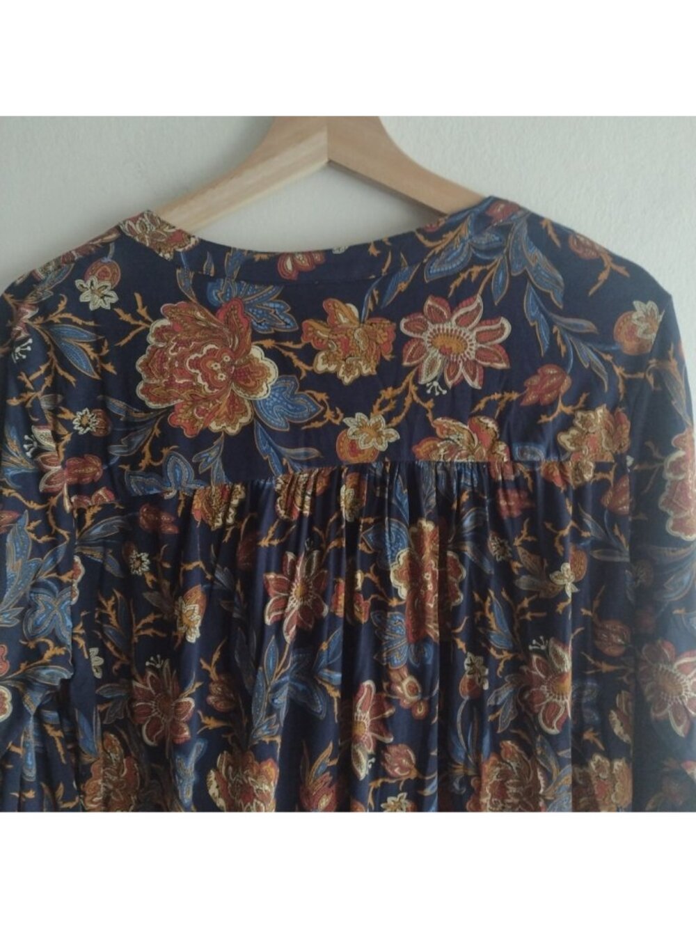 Lucky Brand Floral Blouse L Navy Tan Knit Relaxed Fit Tunic Top - Picture 7 of 9